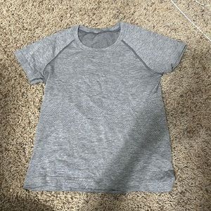 lululemon workout top